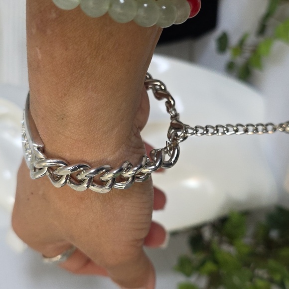 Silver Chunky Cuban Link ID Style Bracelet " Trust No B*tch" - Picture 6 of 7